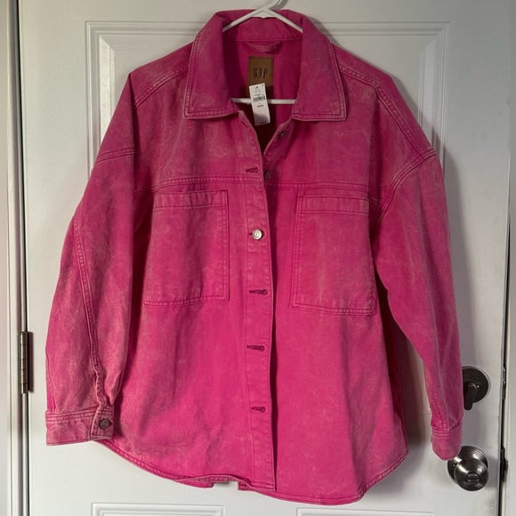 Gap × Barbie™ Adult LongSleeve Icon Denim Jacket Hot Pink Size Large Petite NWT! - Picture 1 of 6